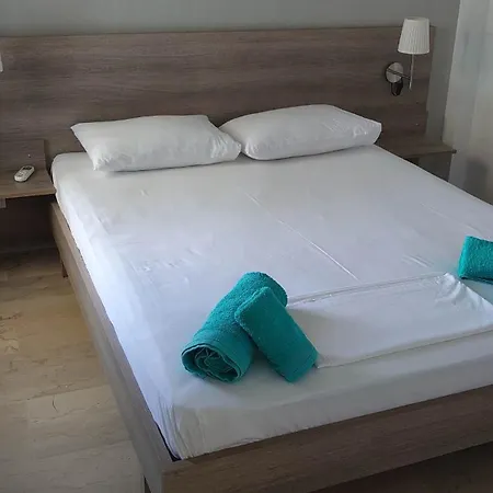 Apartment Merida Mola Kalyva